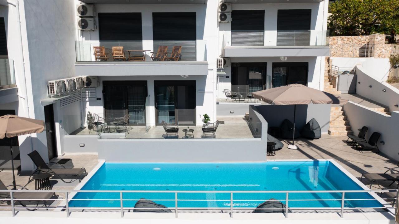 Clelia'S And Dione'S Design Studios Swimming Pool Nikiana Luaran gambar